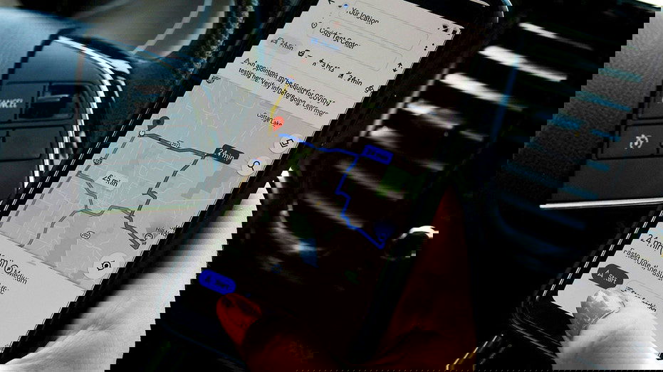 Google Maps vs Waze vs Apple Maps: Which is best?