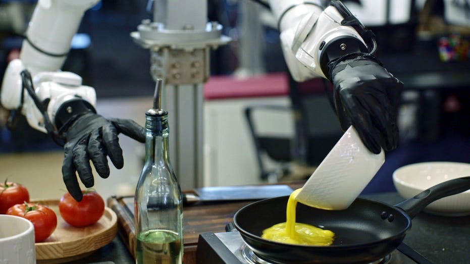 New AI brain lets robots move like humans