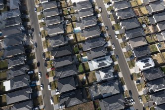 Reducing Australia?s emissions, one community at a time - Sydney Morning Herald