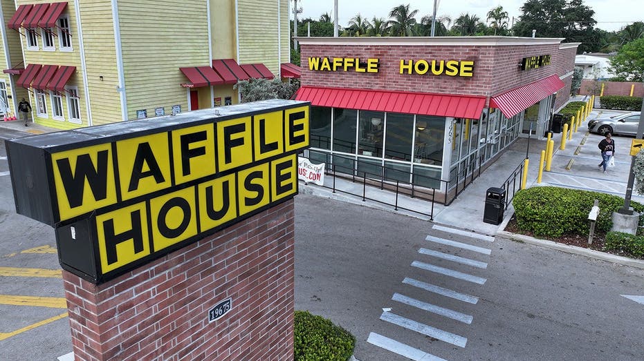 World Cup fans fall in love with American culture, comfort food classics
